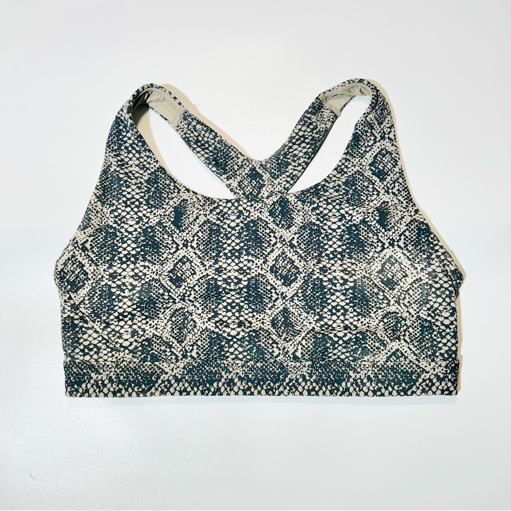 Athleta sports bra Ultimate back cutout sports bra cream black womenSize L large